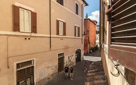 Vicolo Del Cinque Apartment Trastevere
